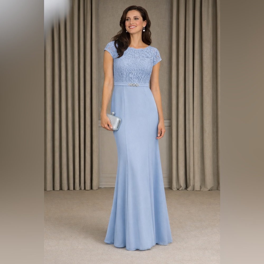 NEW Azazie Dusty Blue Lace Formal Dress – Size 8 – Bridesmaid / Wedding Guest